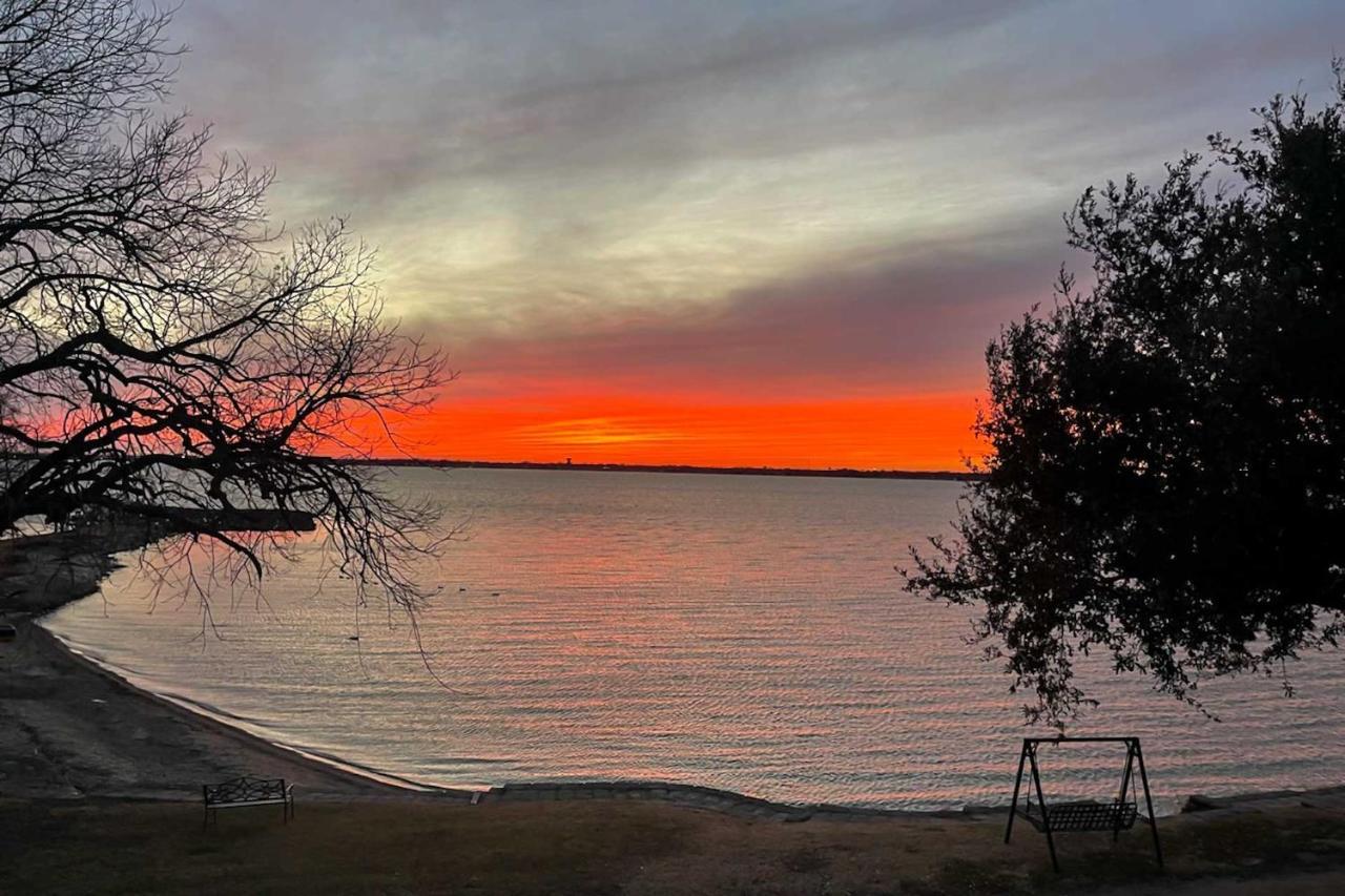 Lakefront Rockwall Home With Scenic Deck And Patio! Luaran gambar